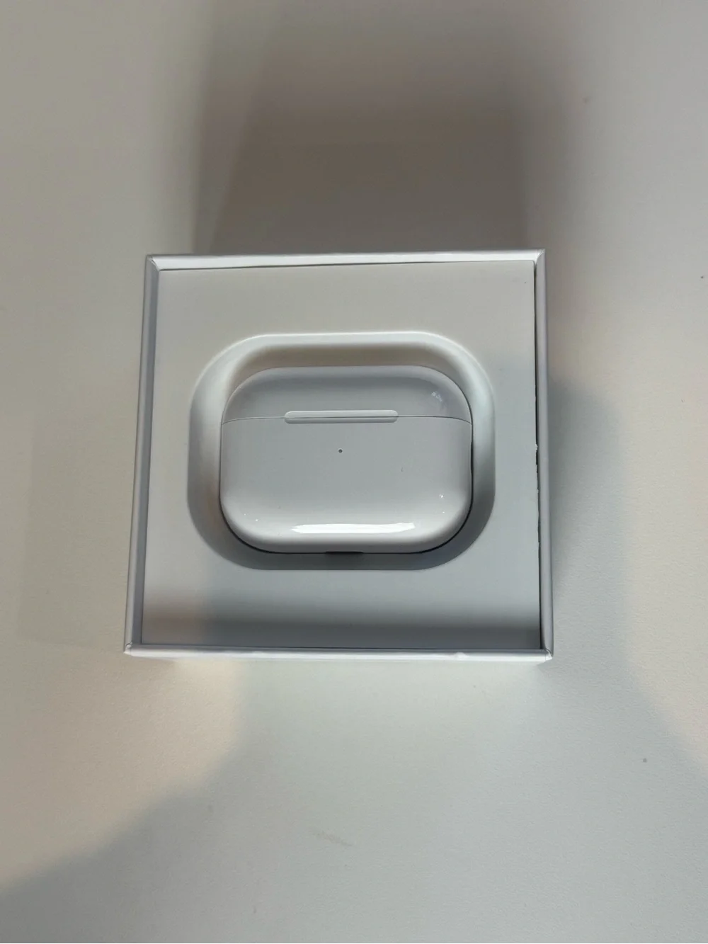 Apple White AirPods Pro with Charging Case and Cable